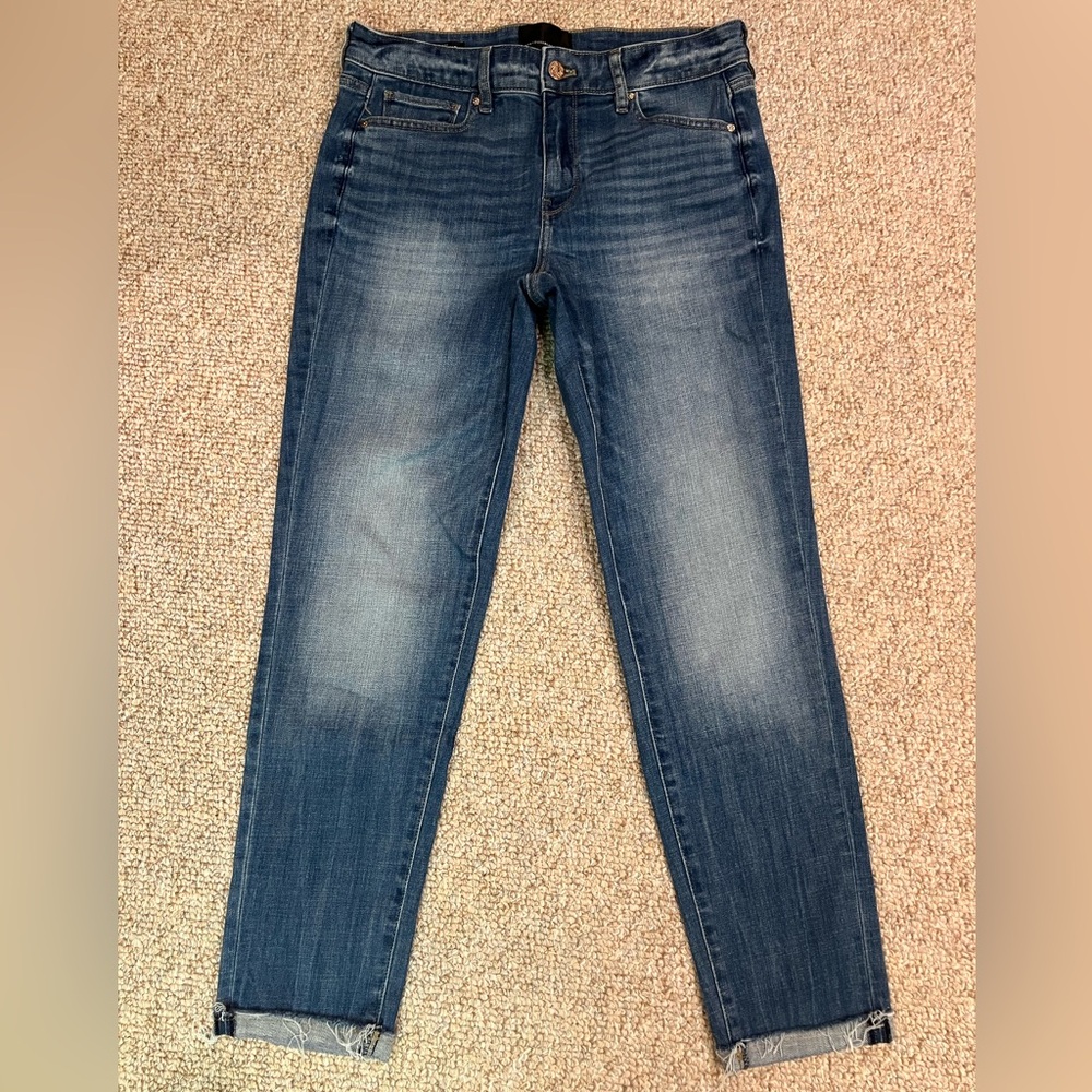 WHBM Mid-Rise Girlfriend Jeans – Size 4, Frayed Cuff, Excellent Condition